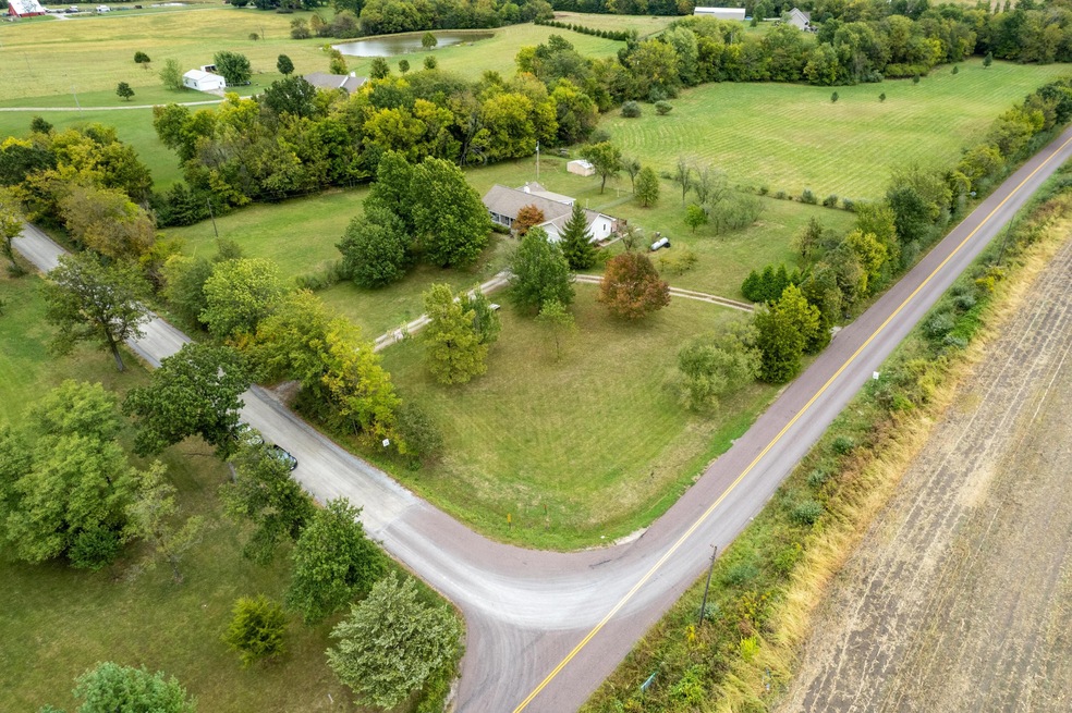 4050 N. Boothe Ln.