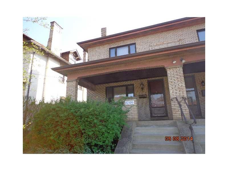 Exterior Front. Super Squirrel Hill location