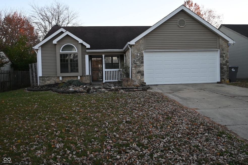 6705 Dunsany Ct, Indianapolis, IN 46254 - photo 1