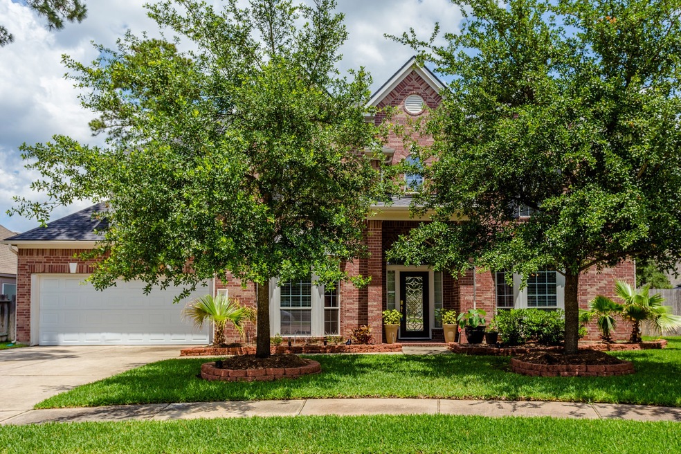 Welcome to this beautiful five bedroom home on a cul de sac, zoned to Tomball ISD schools.