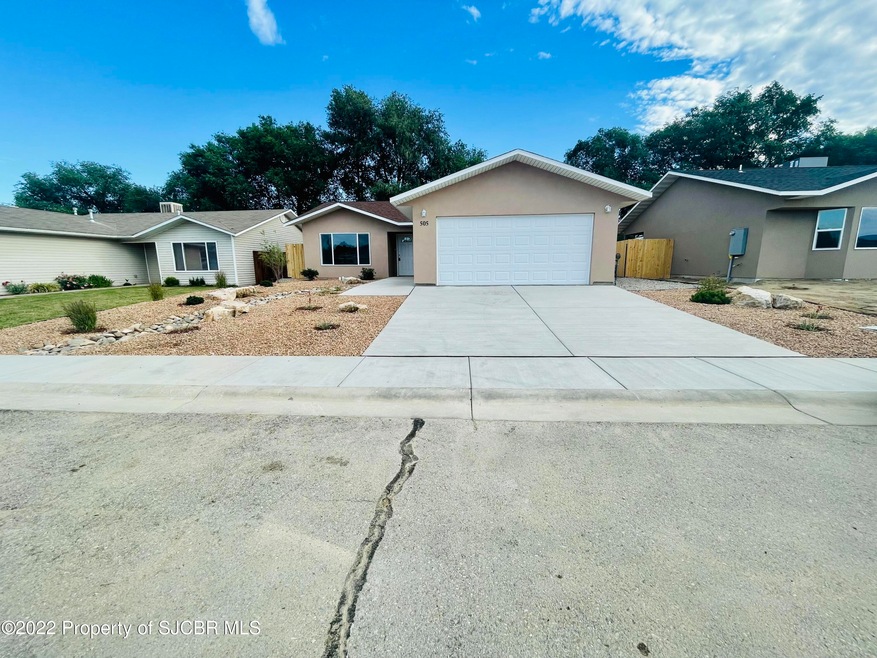 505 Ginger St, Bloomfield, NM 87413 - photo 1