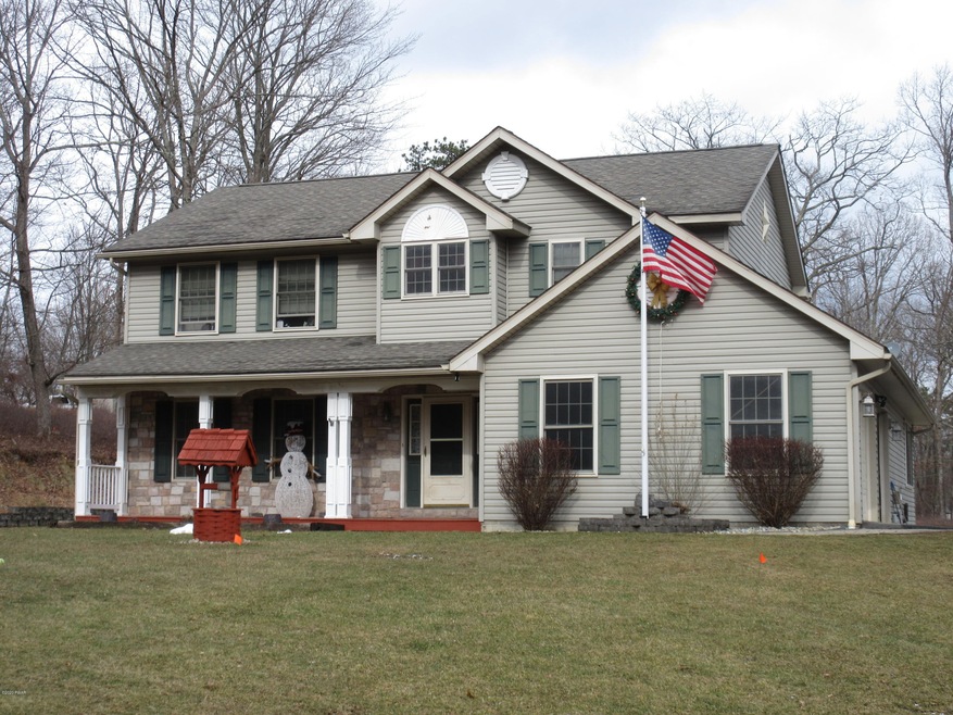 126 Primrose Ln, Milford, PA 18337 - photo 1