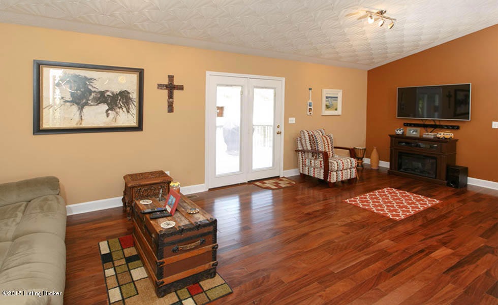 115 Wilkerson Dr, Mount Washington, KY 40047 - photo 1