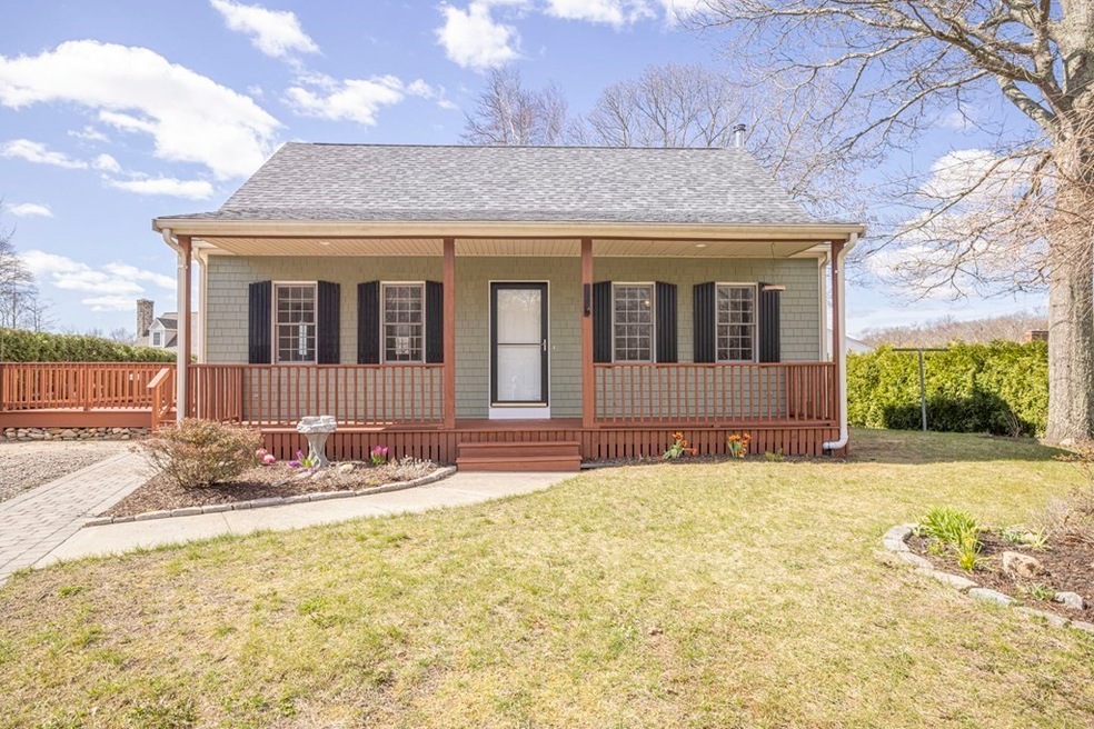 21 11th St, South Dartmouth, MA 02748 - photo 1