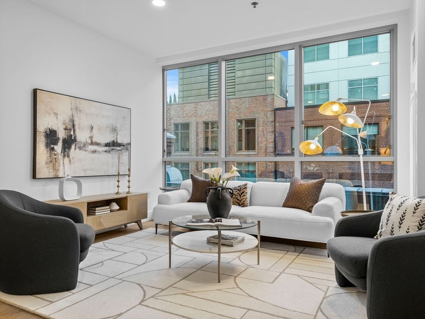 Sold $1,225,000 • Co-Listing Agent