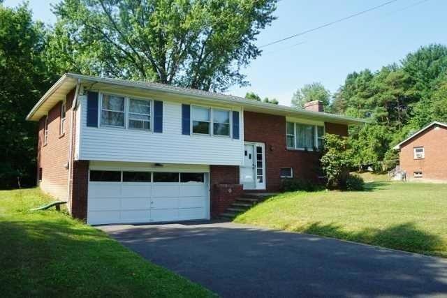 16 Aspinwall Rd, Red Hook, NY 12571 - photo 1