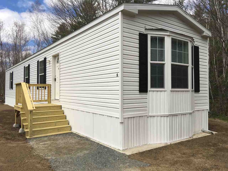 5 Pinewood Cove, Raymond, NH 03077 - photo 1