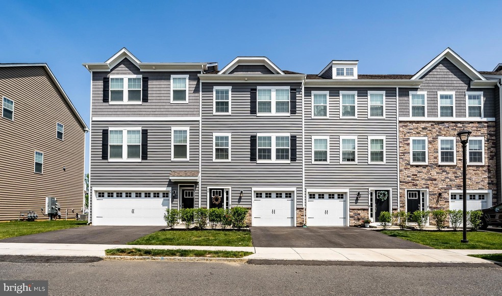 56 Rome Way, Mount Laurel, NJ 08054 - photo 1