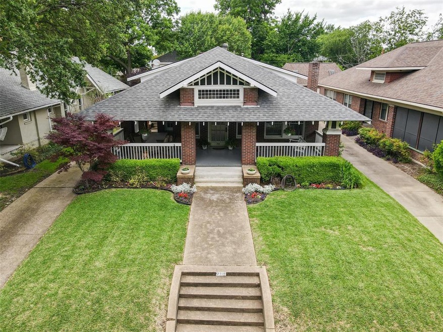 719 Lowell St, Dallas, TX 75214 - photo 1