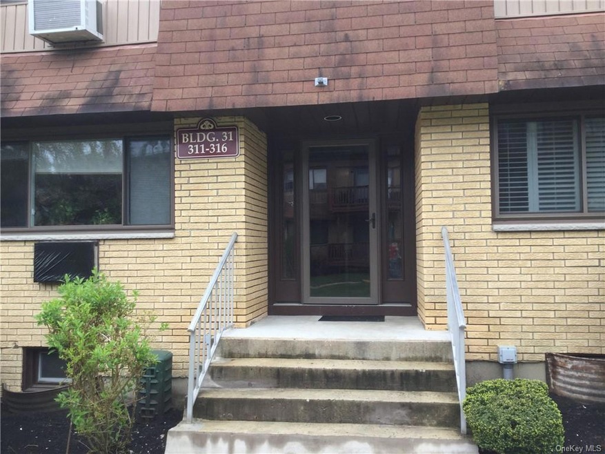 313 Richard Ct unit 31C, Pomona, NY 10970 - photo 1