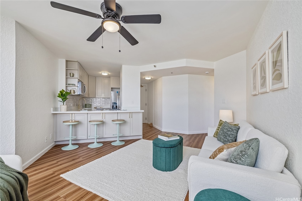 Liliuokalani Gardens unit I2104, Honolulu, HI 96815 - photo 1