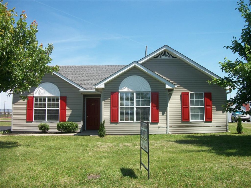 415 Parkside Cir, Lebanon, TN 37087 - photo 1