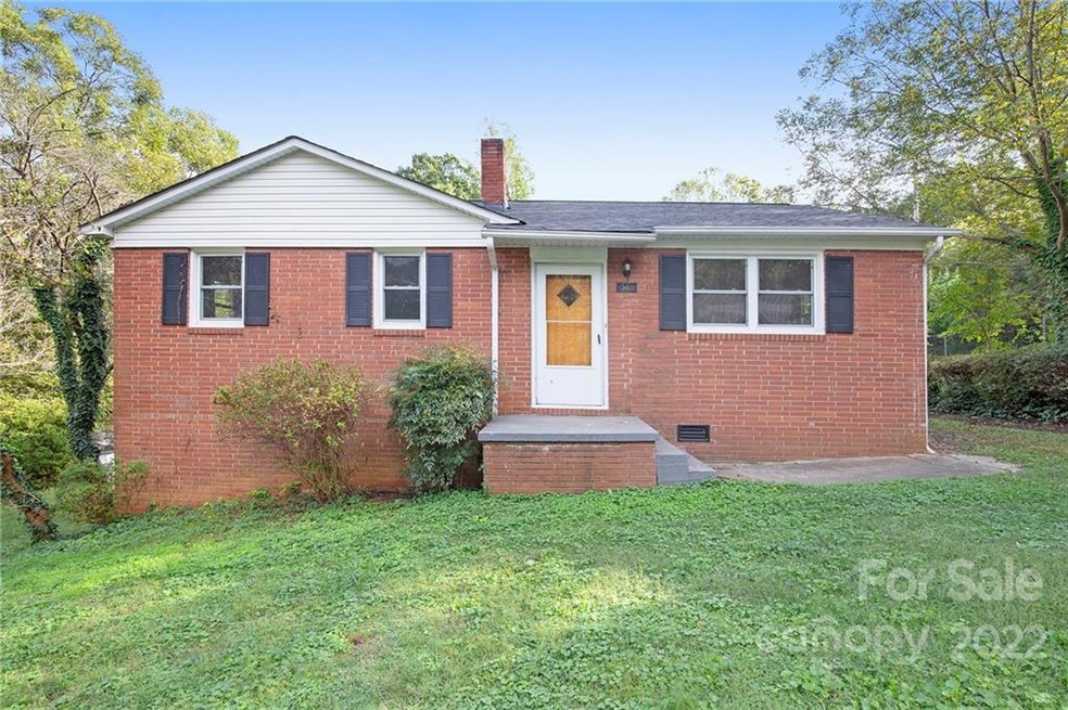 542 Davis St, Statesville, NC 28677 - photo 1