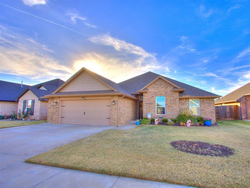 For Sale $302,000 • Co-Listing Agent