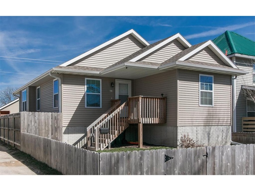 610 A Ave NW, Cedar Rapids, IA 52405 - photo 1