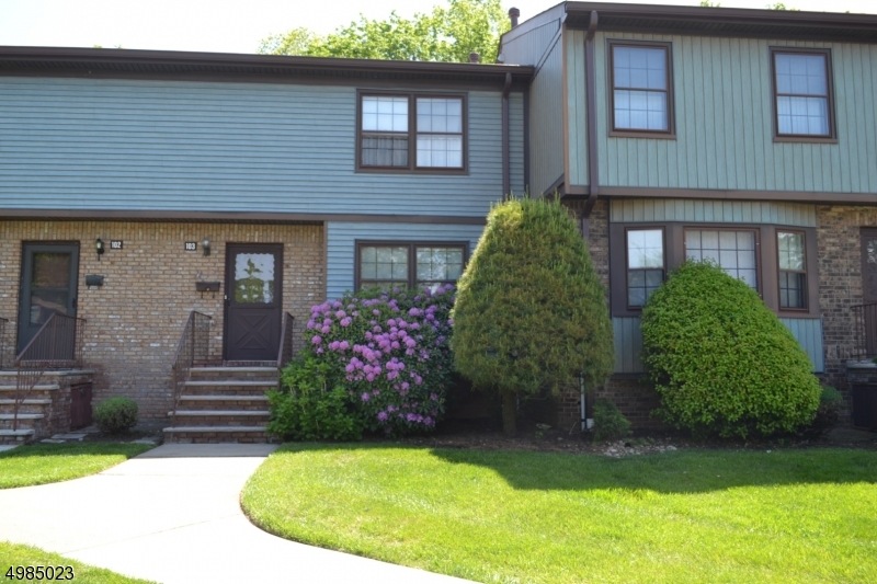 103 Highview Dr, Woodbridge, NJ 07095 - photo 1