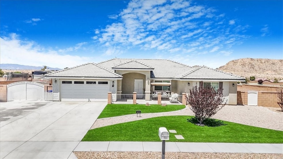 17993 Mondamon Rd, Apple Valley, CA 92307 - photo 1