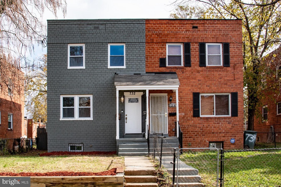 732 51st St SE, Washington, DC 20019 - photo 1