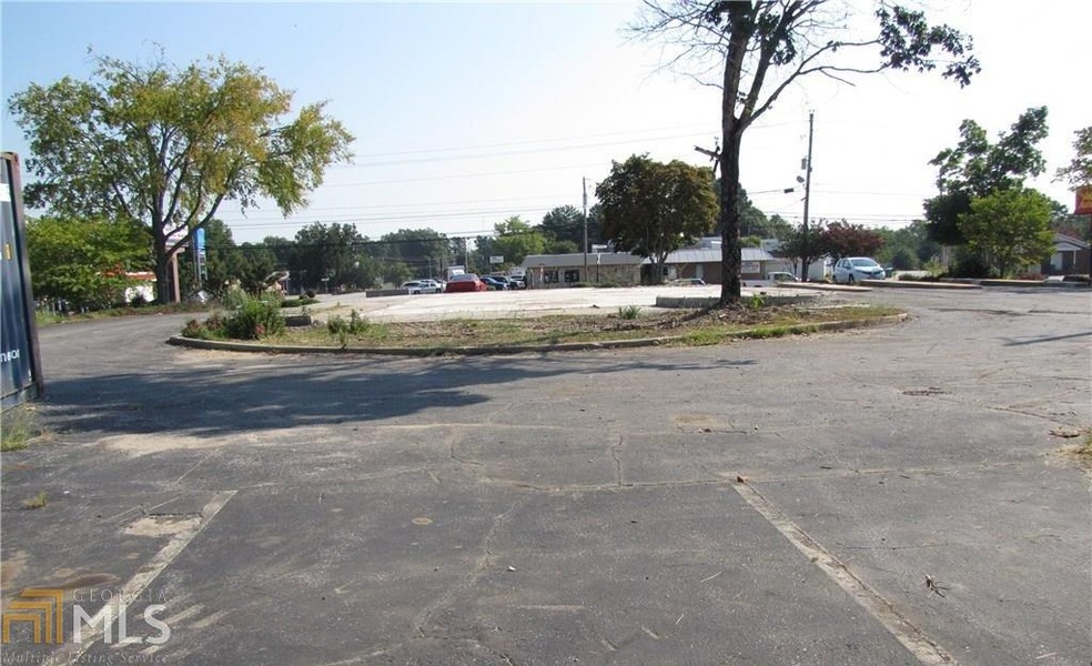 S Elm Stream, Commerce, GA 30529 - photo 1