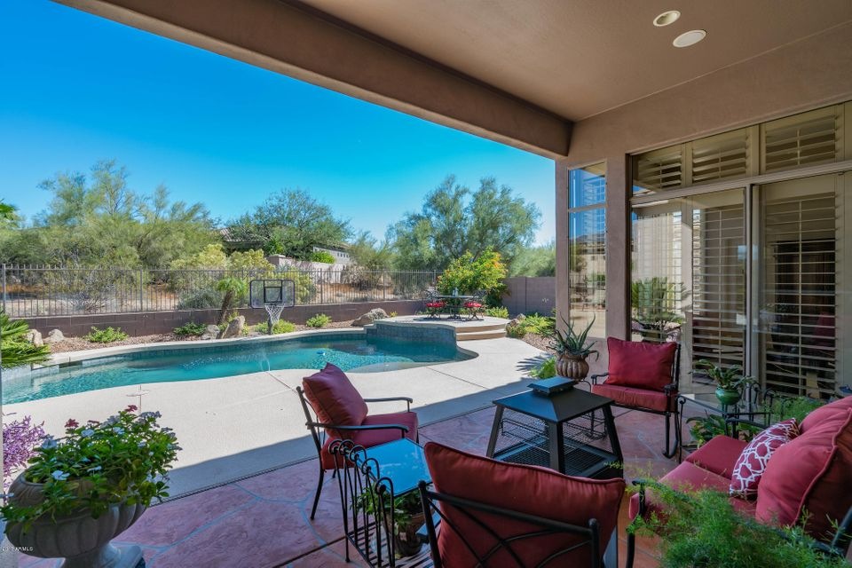 Patio & Pool