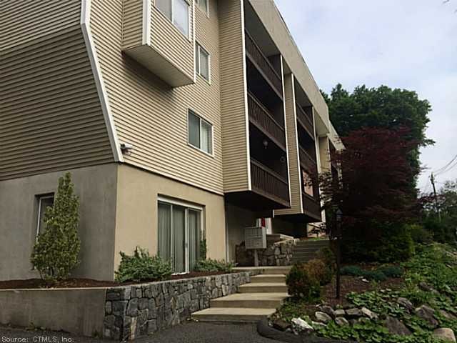 32 Coalpit Hill Rd unit 9, Danbury, CT 06810 - photo 1