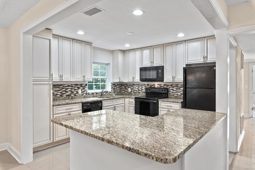 6576 Barmer Dr S, Jacksonville, FL 32210 - photo 1