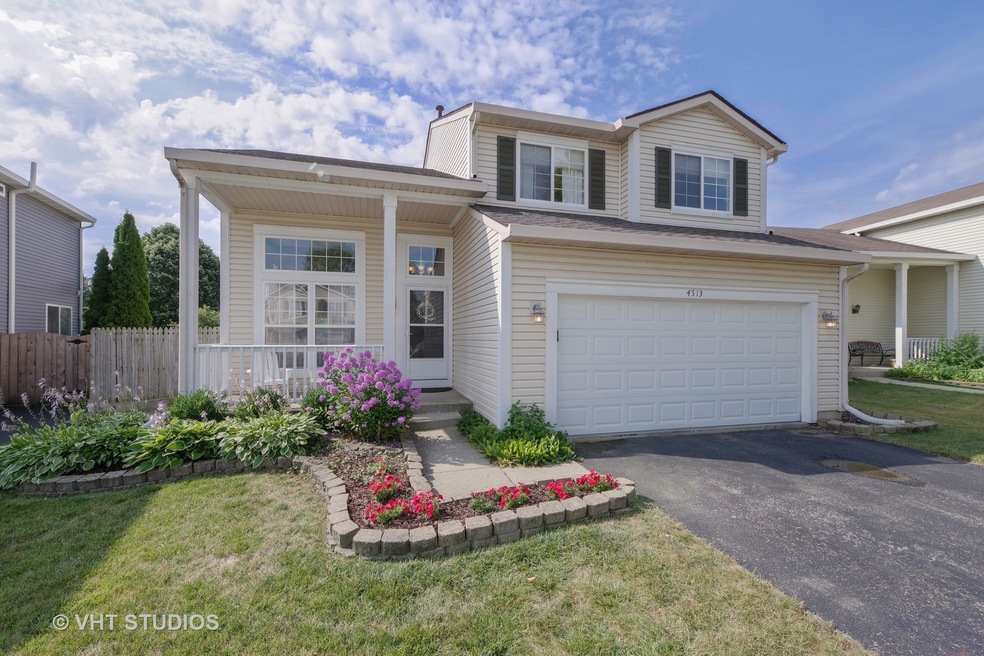 Lovely 2 story home, ready to move right in!