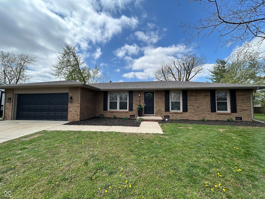 Pending $299,900 • Co-Listing Agent