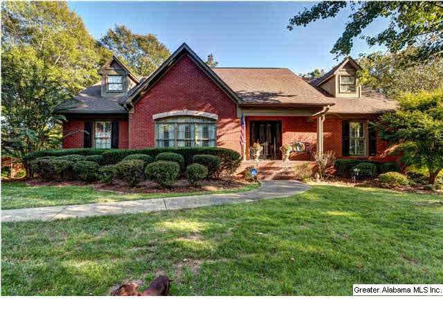 Beautiful 5 bedroom 3 bath home sitting on approxi