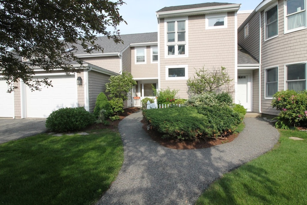 79 Harbourside Rd unit 79, Quincy, MA 02171 - photo 1