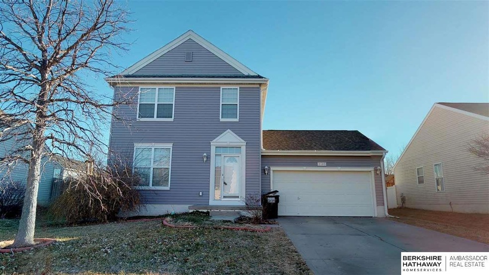 2105 Ridgeview Dr, Papillion, NE 68046 - photo 1