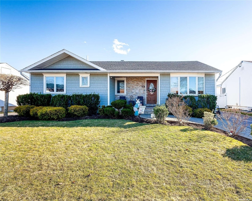 691 Morton Ave, Franklin Square, NY 11010 - photo 1