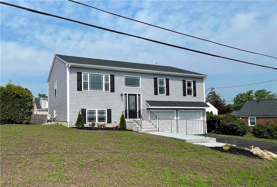 9 Neutaconkanut Rd, Johnston, RI 02919 MLS 1331813