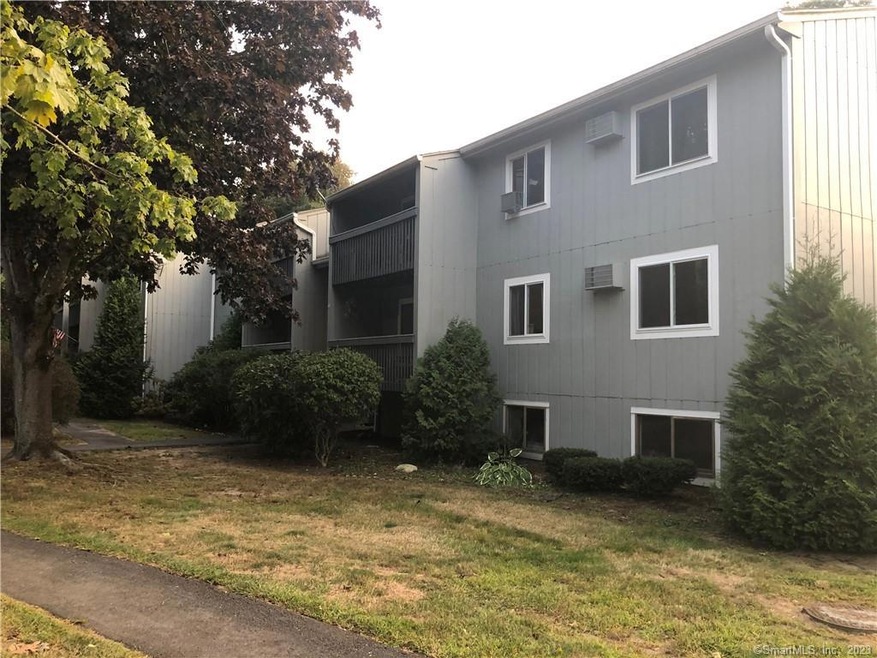 68 Buddington Rd unit 7, Groton, CT 06340 - photo 1