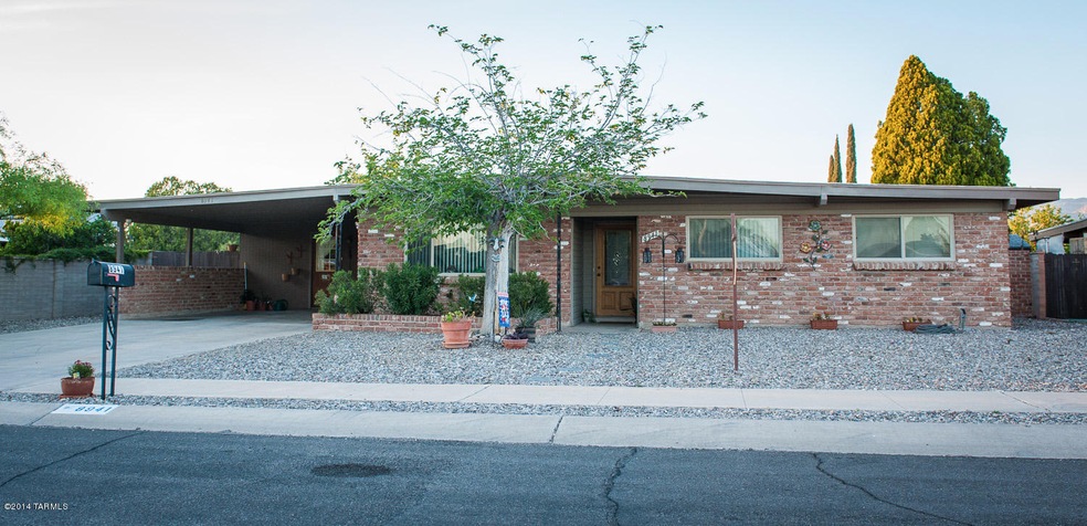 8941 E. Baker - Front of House