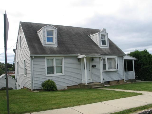738 E Washington St, Allentown, PA 18109 - photo 1