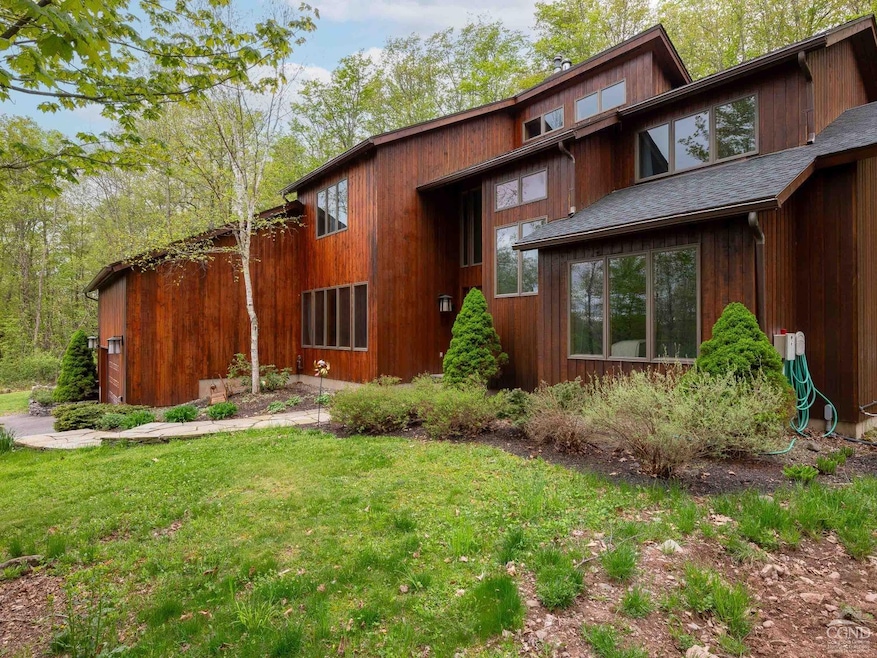 Sold $840,000 • Co-Listing Agent