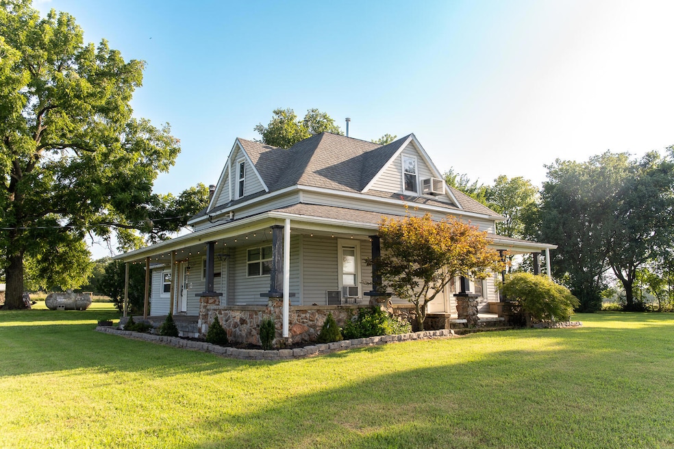 Under Contract $325,000