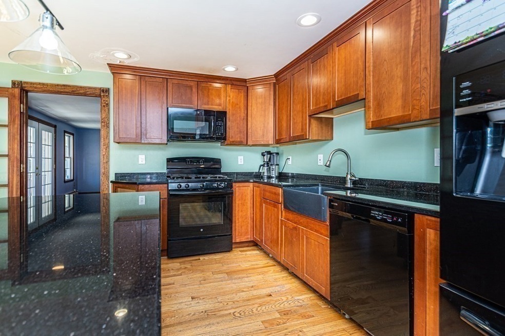 56 Chestnut St, North Reading, MA 01864 - photo 1