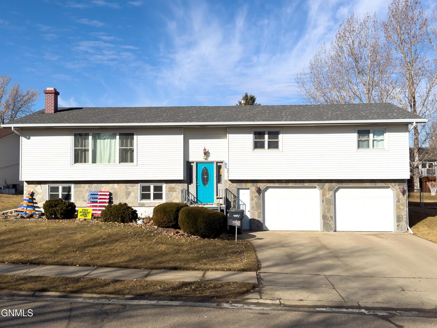 2613 9th Ave NW-29
