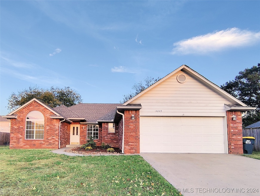 14249 S Glen St, Glenpool, OK 74033 - photo 1
