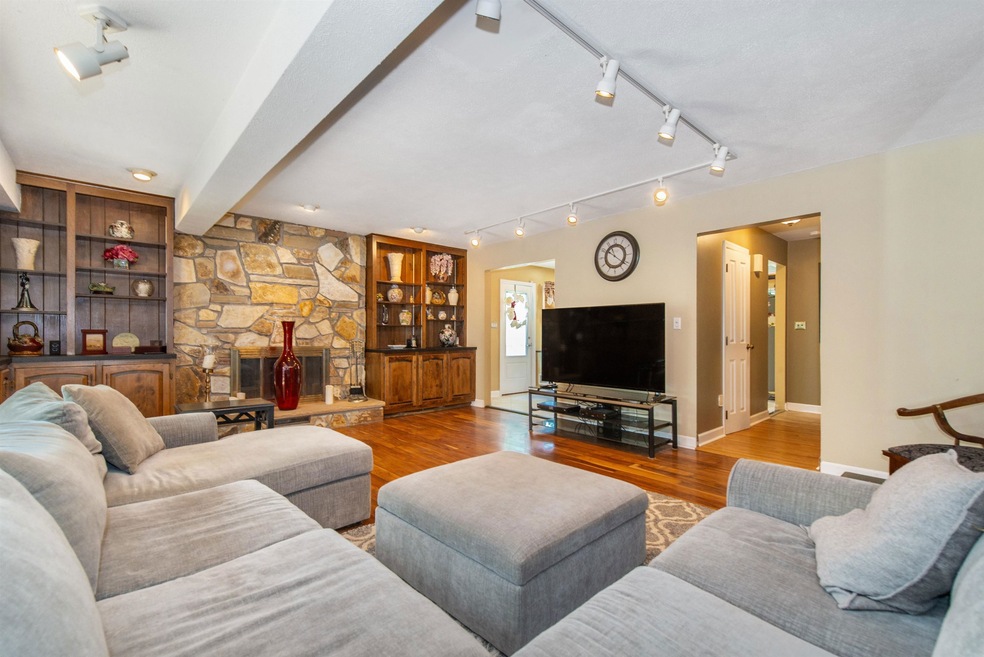 79 Ashburn Rd, Wayne, NJ 07470 - photo 1