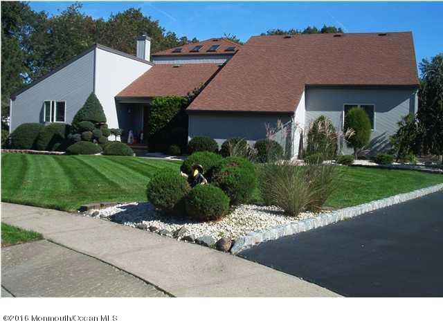 2318 Tapestry Court