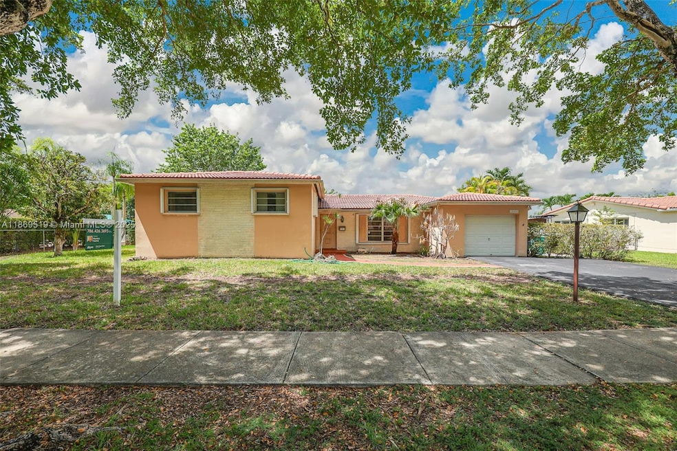 Sold $880,000 • Co-Listing Agent