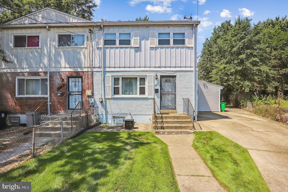 2310 Columbia Place, Hyattsville, MD 20785 - photo 1