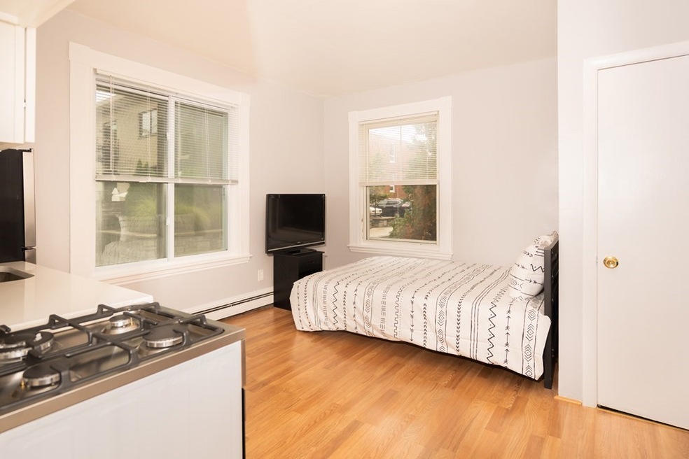 24 Howard St unit 4-1, Salem, MA 01970 - photo 1