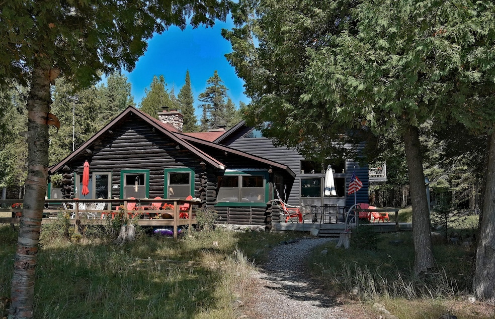 36533 S Parrish Point Rd, Drummond Island, MI 49726 - photo 1