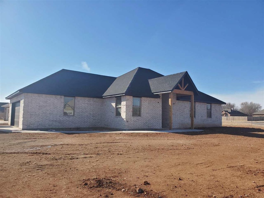 613 NW Creekside Dr, Cache, OK 73527 - photo 1