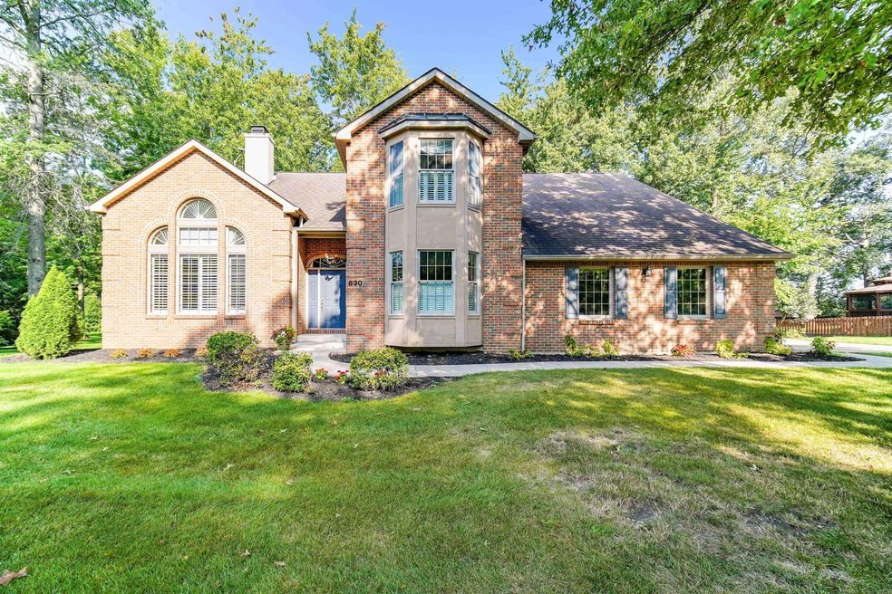 830 Wedgewood Dr, Marysville, OH 43040 - photo 1