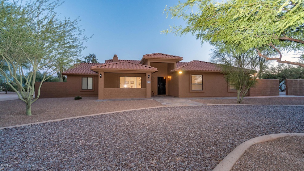 10737 E Adobe Road-8